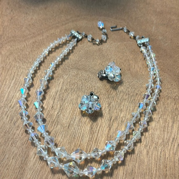 Aurora borealis vintage necklace and clipon earrings classic 1950’s set - Picture 1 of 4